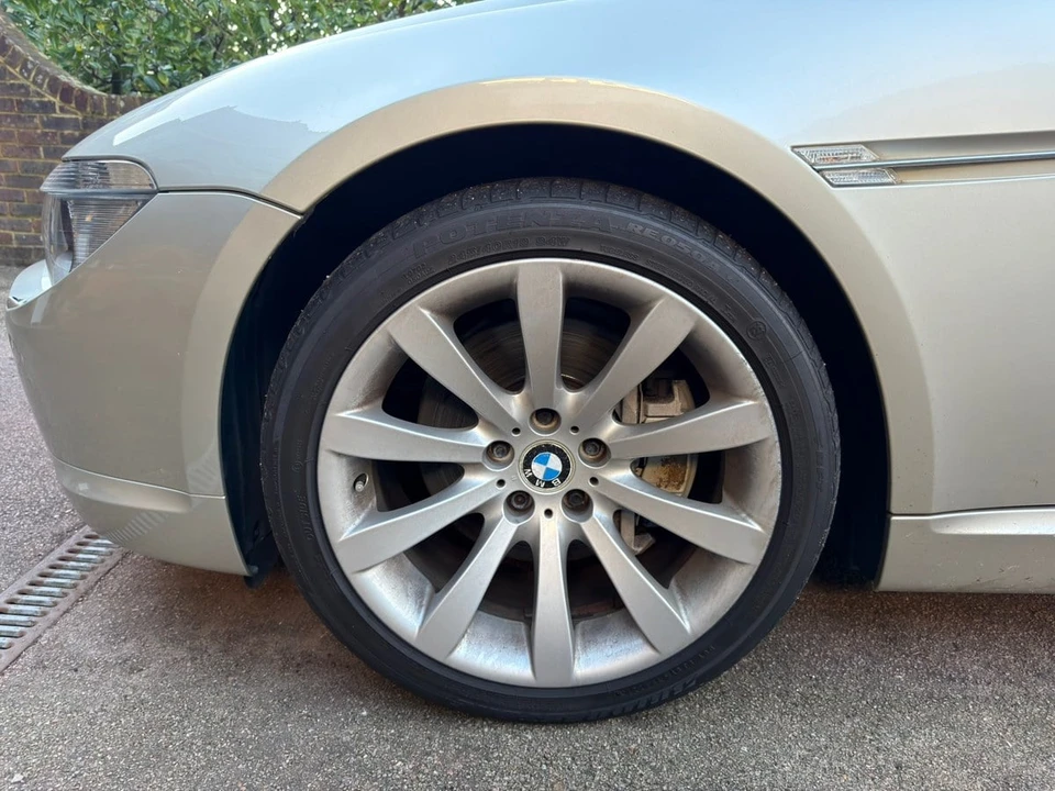 2006 BMW E63/E64 645Ci & 650i - Image 16 of 30