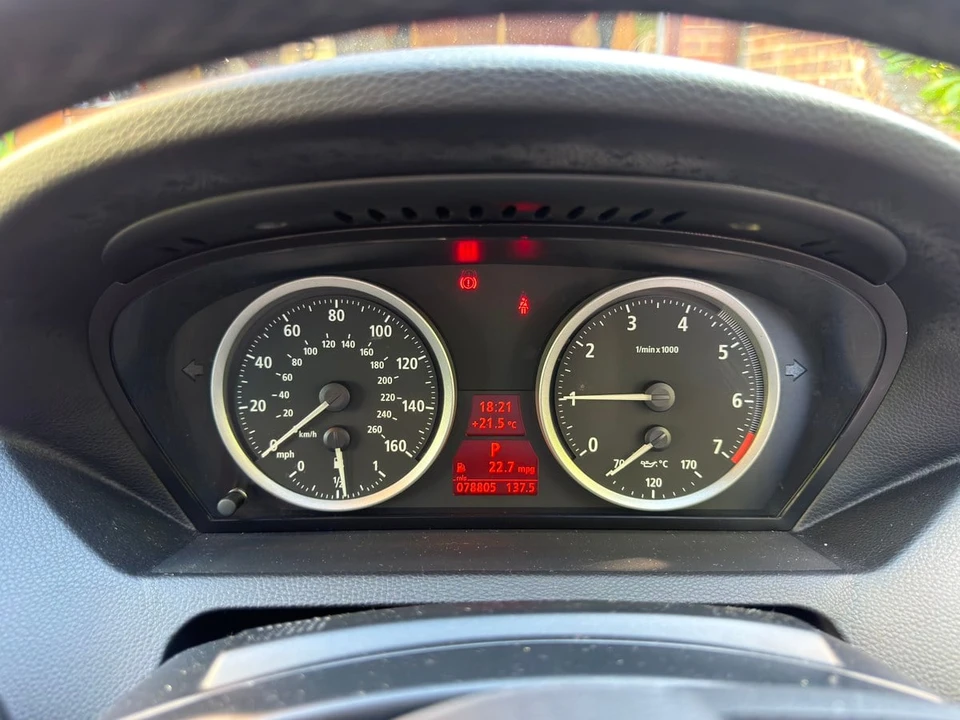 2006 BMW E63/E64 645Ci & 650i - Image 19 of 31