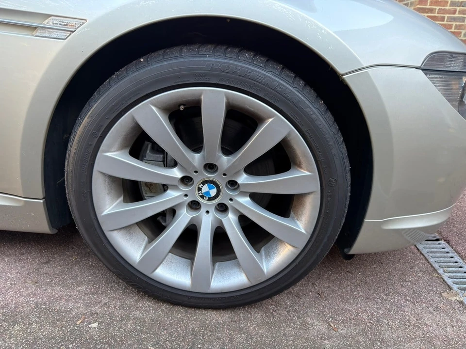 2006 BMW E63/E64 645Ci & 650i - Image 15 of 31