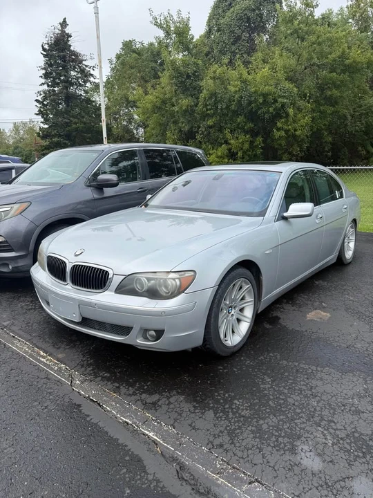 2006 BMW E65/E66 750i & 760i Sedan - Image 2 of 9