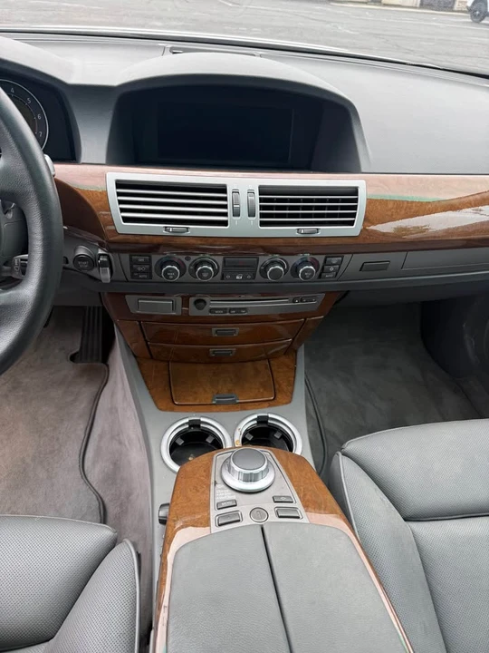 2006 BMW E65/E66 750i & 760i Sedan - Image 9 of 9