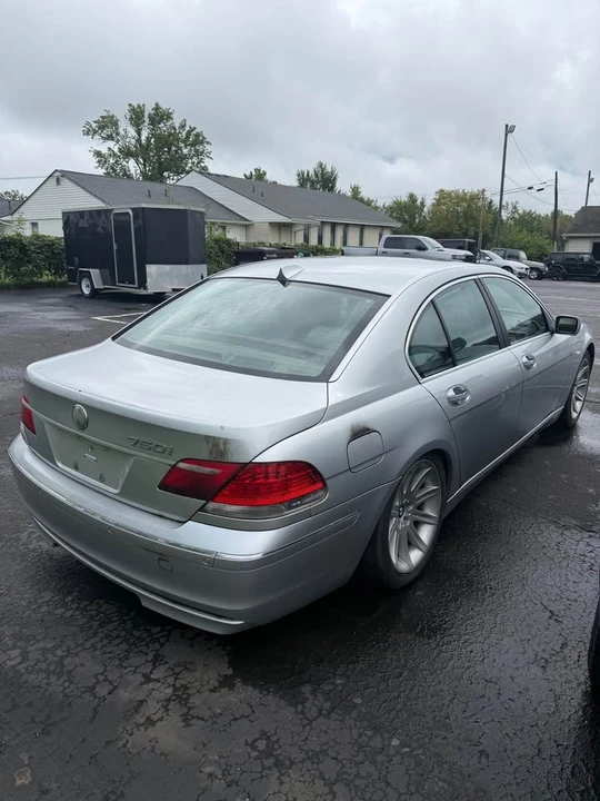 2006 BMW E65/E66 750i & 760i Sedan - Image 5 of 9