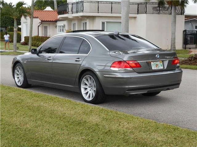 2006 BMW E65/E66 750i & 760i Sedan - Image 8 of 12