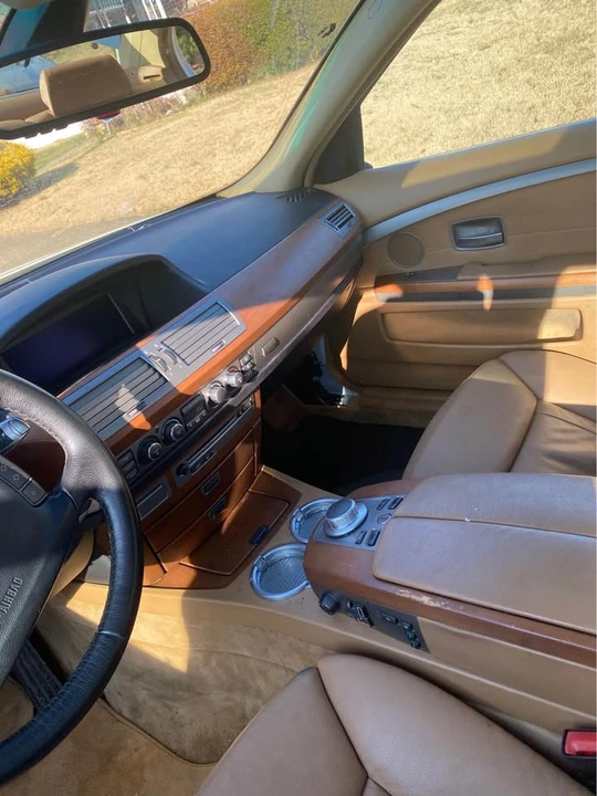 2006 BMW E65/E66 750i & 760i Sedan - Image 11 of 13
