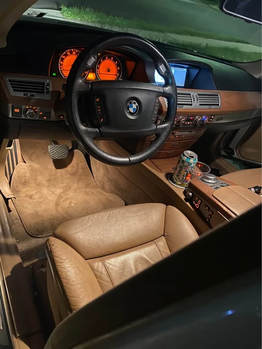 2006 BMW E65/E66 750i & 760i Sedan - Image 8 of 13