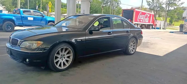 2006 BMW 7 Series 750Li Sedan 4D