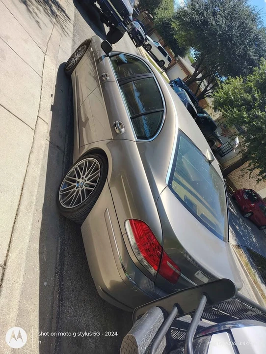 2006 BMW E65/E66 750i & 760i Sedan - Image 2 of 8