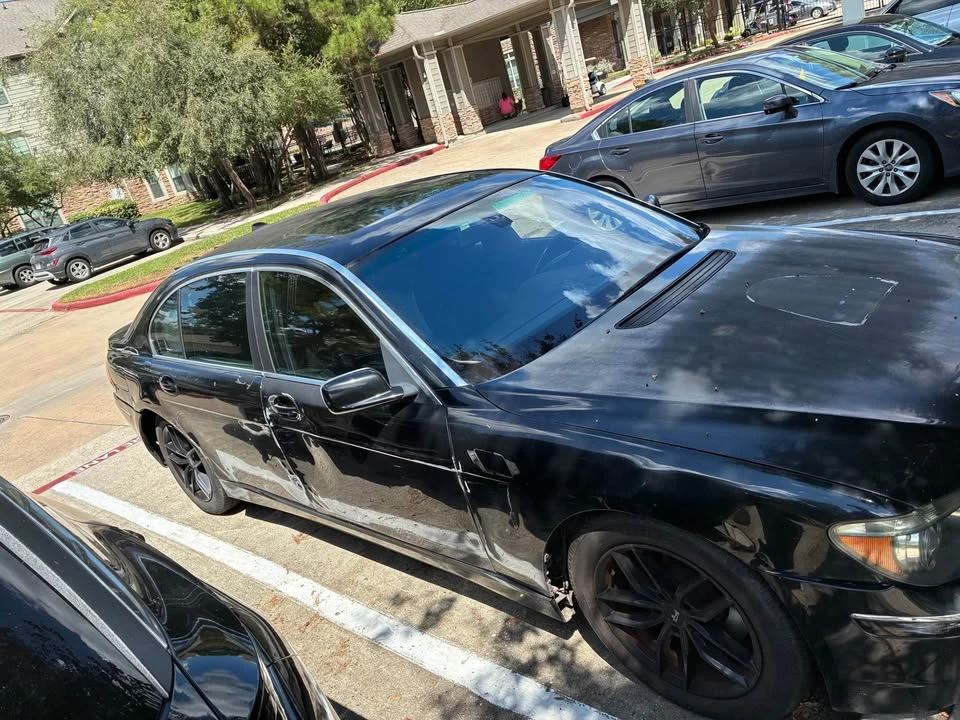 2006 BMW E65/E66 750i & 760i Sedan - Image 2 of 4