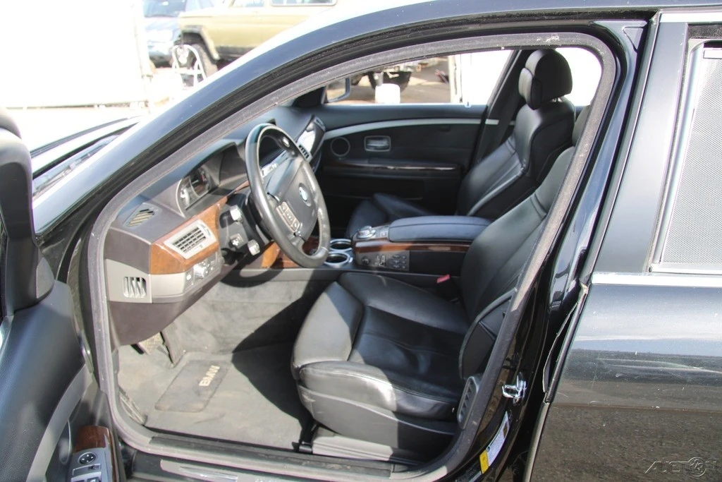 2006 BMW E65/E66 750i & 760i Sedan - Image 14 of 21
