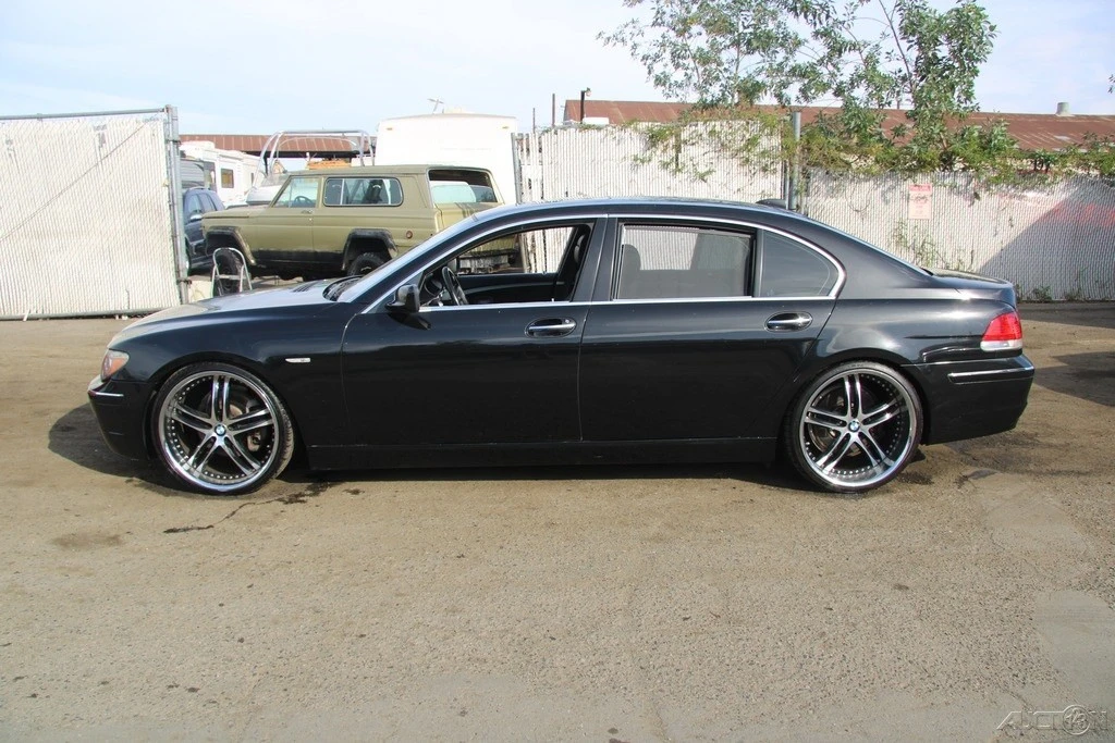 2006 BMW E65/E66 750i & 760i Sedan - Image 3 of 21