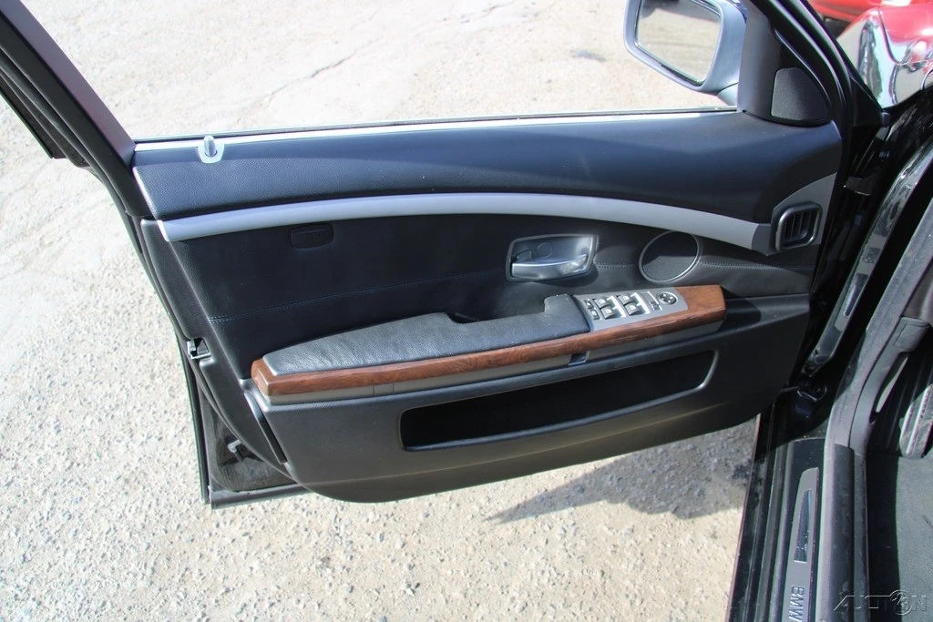 2006 BMW E65/E66 750i & 760i Sedan - Image 13 of 21