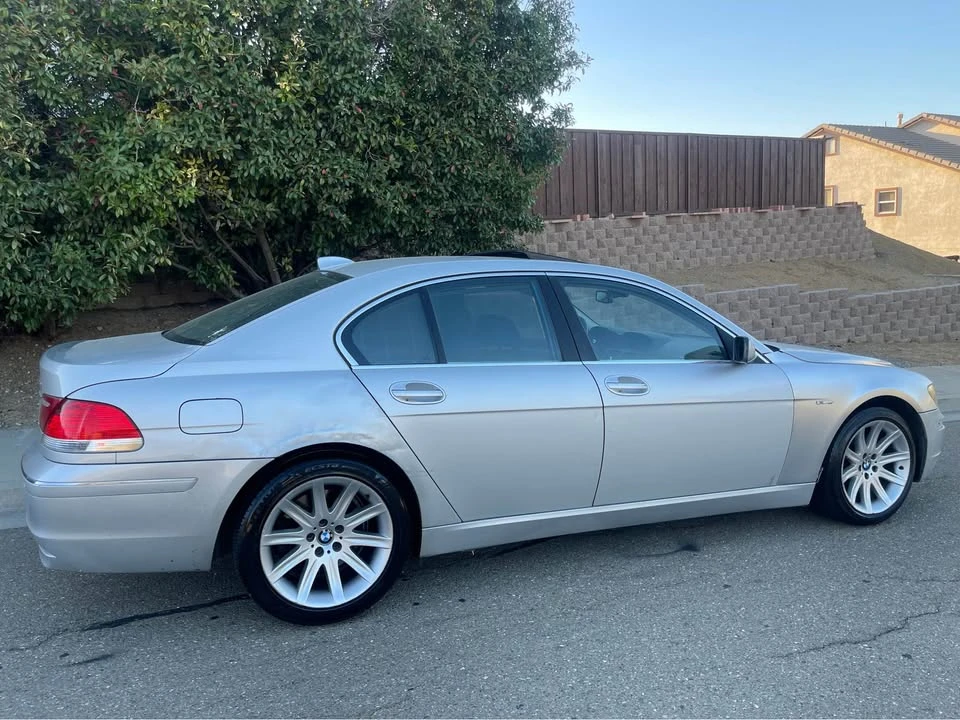 2006 BMW E65/E66 750i & 760i Sedan - Image 6 of 12