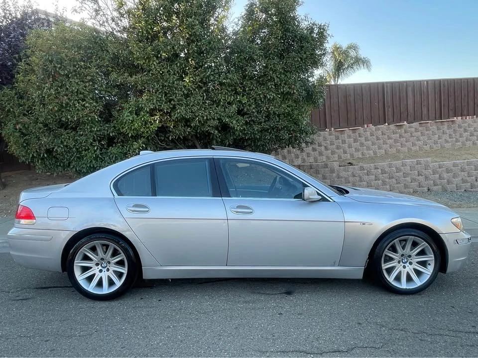 2006 BMW E65/E66 750i & 760i Sedan - Image 5 of 12