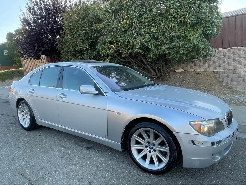 2006 BMW E65/E66 750i & 760i Sedan - Image 4 of 12