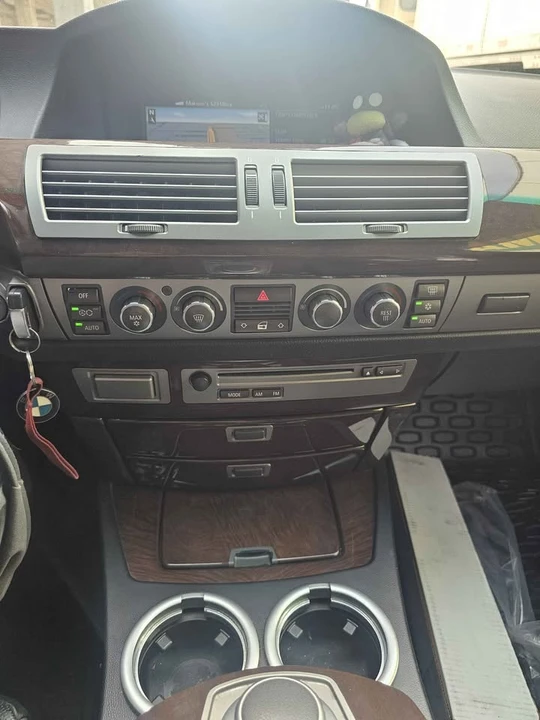 2006 BMW E65/E66 7 Series - Image 15 of 18
