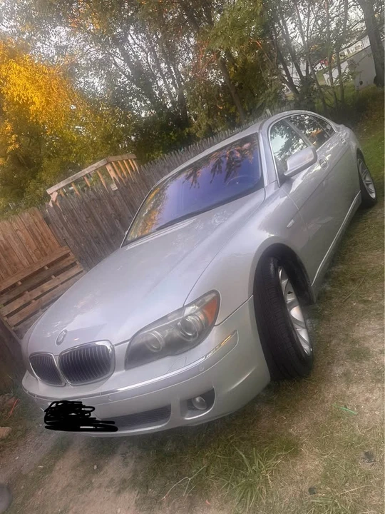 2006 BMW E65/E66 750i & 760i Sedan - Image 2 of 9