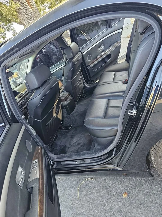 2006 BMW E65/E66 750i & 760i Sedan - Image 9 of 9