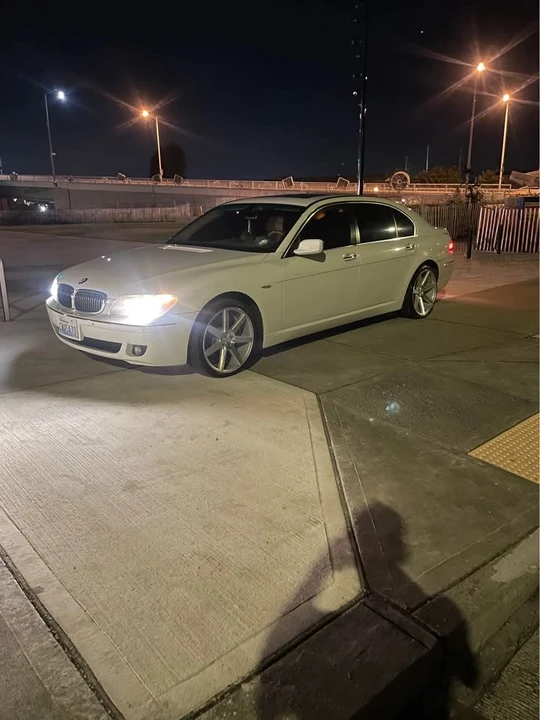 2006 BMW E65/E66 750i & 760i Sedan - Image 5 of 12