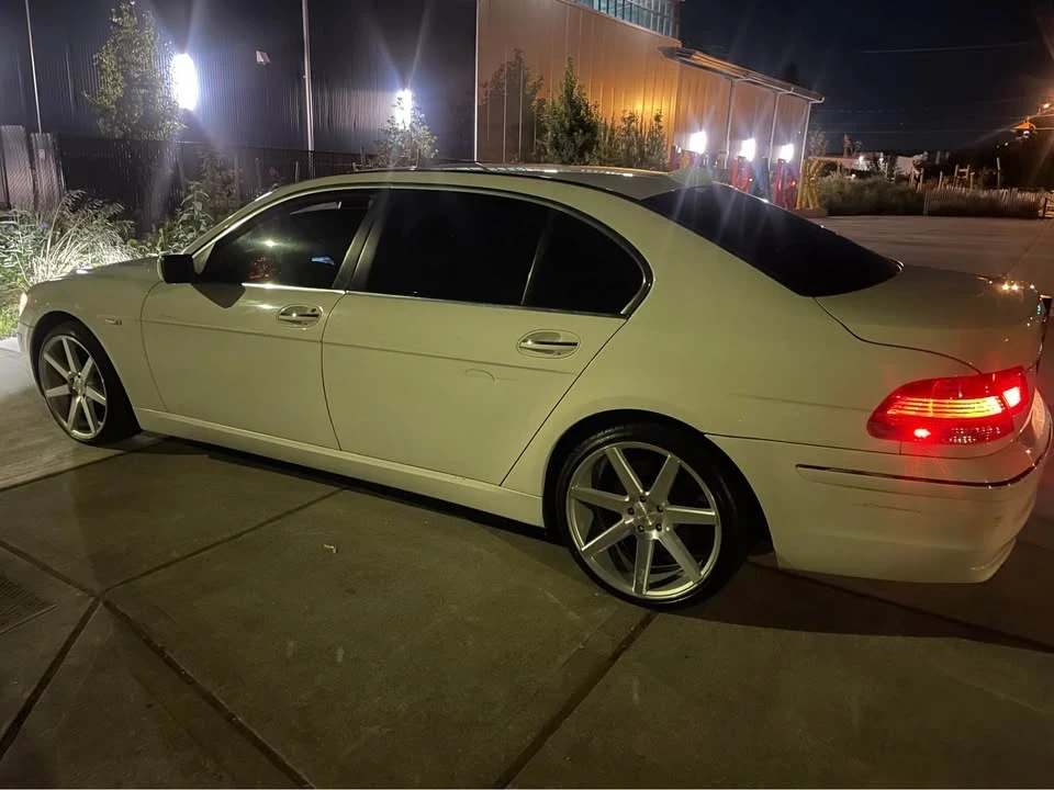 2006 BMW E65/E66 750i & 760i Sedan - Image 7 of 12