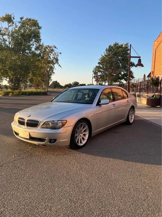 2006 BMW E65/E66 750i & 760i Sedan - Image 7 of 16