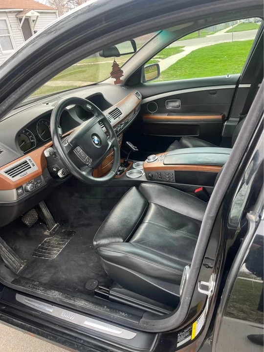 2006 BMW E65/E66 750i & 760i Sedan - Image 7 of 8