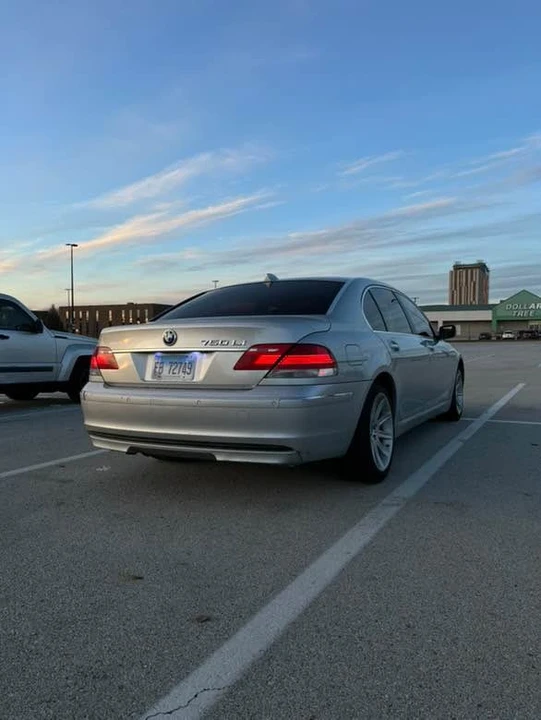 2006 BMW E65/E66 750i & 760i Sedan - Image 3 of 3
