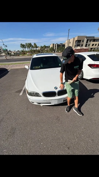 2006 BMW E65/E66 750i & 760i Sedan - Image 2 of 2