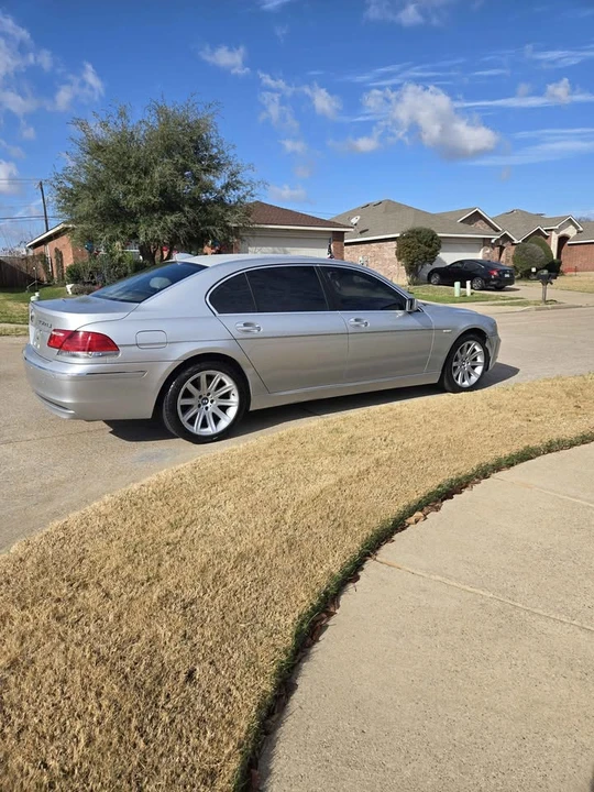 2006 BMW E65/E66 750i & 760i Sedan - Image 2 of 8