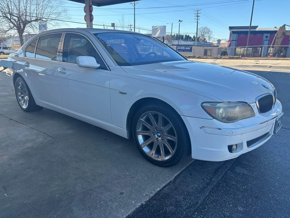2006 BMW E65/E66 750i & 760i Sedan - Image 2 of 8