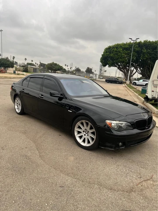 2006 BMW E65/E66 750i & 760i Sedan - Image 2 of 12