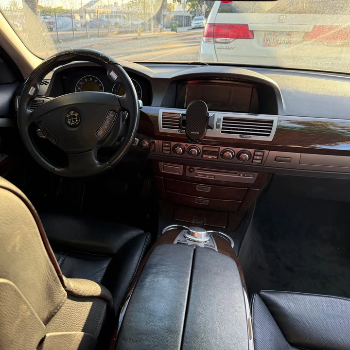 2006 BMW E65/E66 750i & 760i Sedan - Image 9 of 12