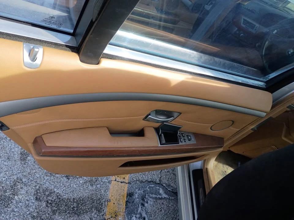 2006 BMW E65/E66 750i & 760i Sedan - Image 7 of 9