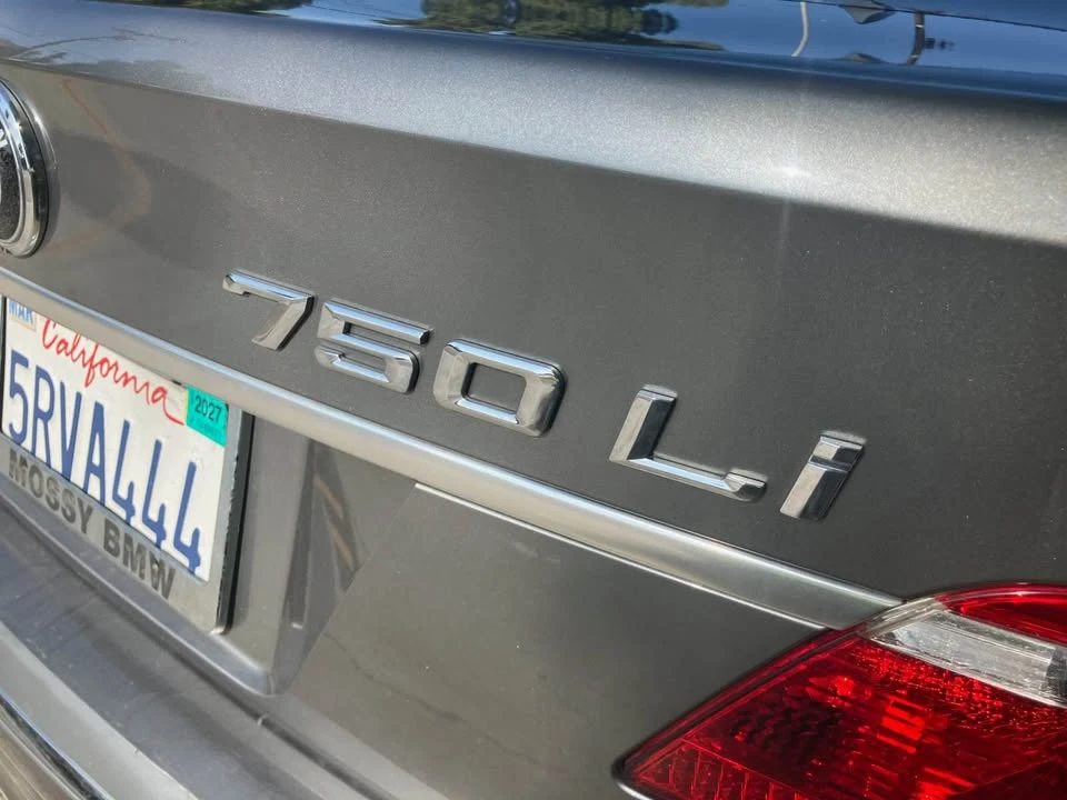 2006 BMW E65/E66 750i & 760i Sedan - Image 10 of 11