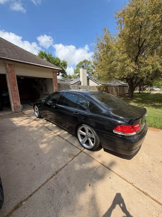 2006 BMW E65/E66 750i & 760i Sedan - Image 2 of 7