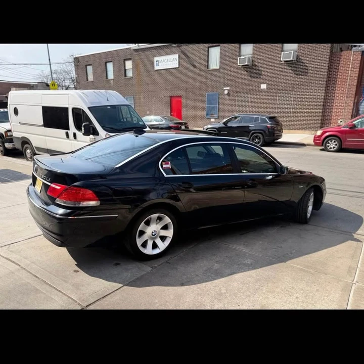 2006 BMW E65/E66 750i & 760i Sedan - Image 6 of 12