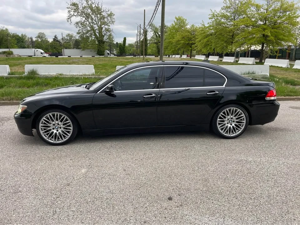 2006 BMW E65/E66 750i & 760i Sedan - Image 4 of 11