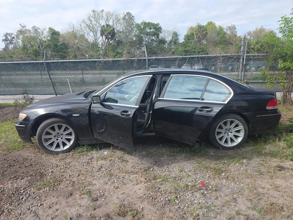 2006 BMW E65/E66 750i & 760i Sedan - Image 2 of 5