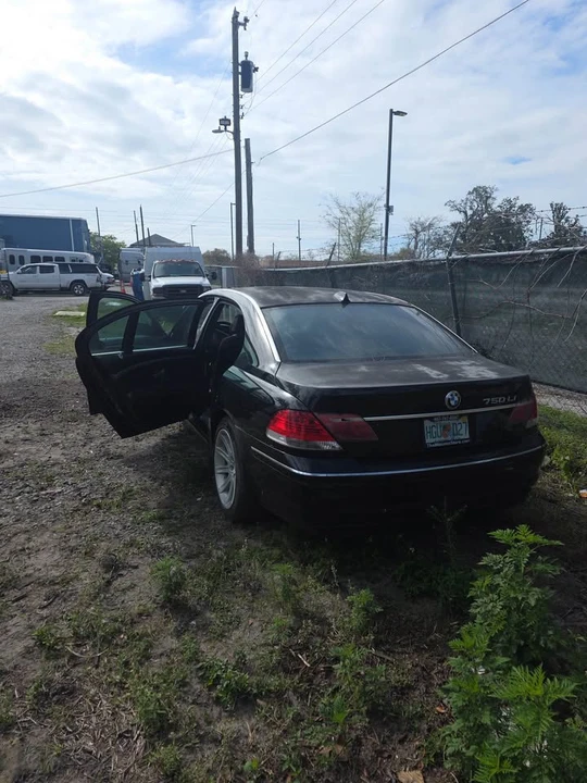 2006 BMW E65/E66 750i & 760i Sedan - Image 3 of 5