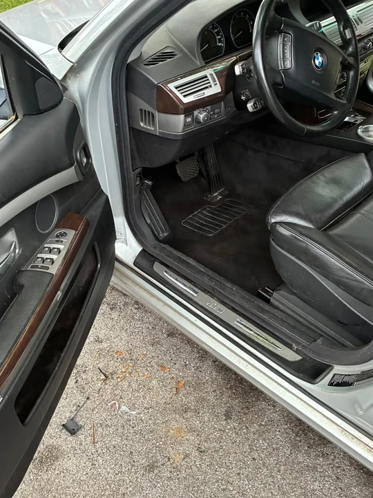 2006 BMW E65/E66 750i & 760i Sedan - Image 4 of 8