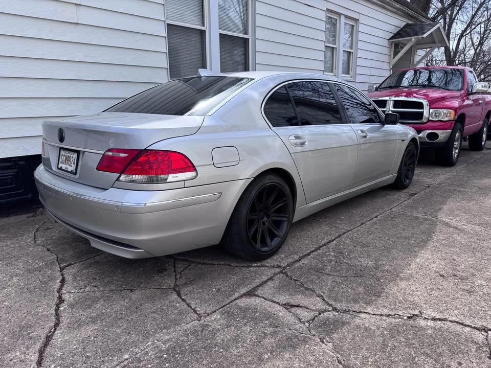 2006 BMW E65/E66 750i & 760i Sedan - Image 3 of 10