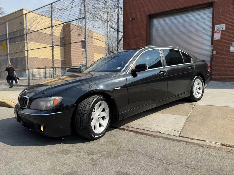 2006 BMW E65/E66 750i & 760i Sedan - Image 3 of 15