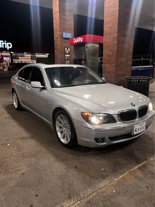 2006 BMW E65/E66 750i & 760i Sedan - Image 4 of 11