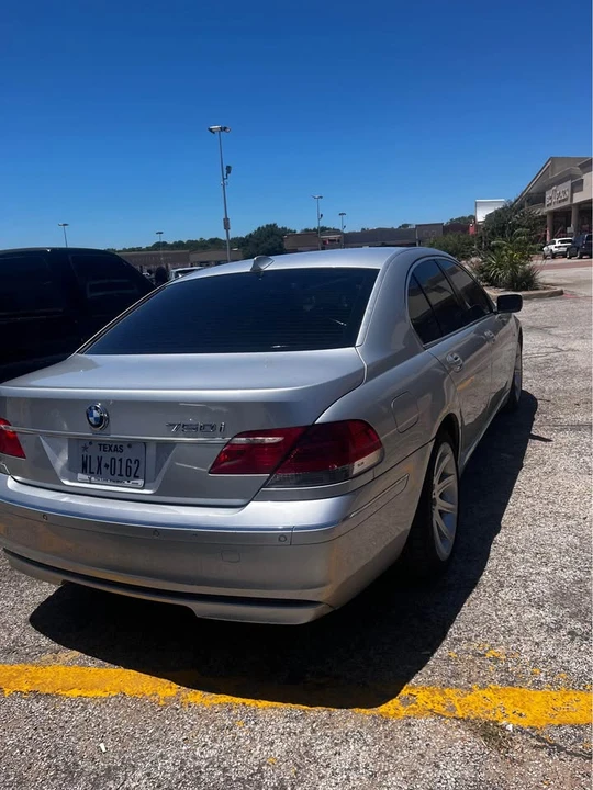 2006 BMW E65/E66 750i & 760i Sedan - Image 7 of 11