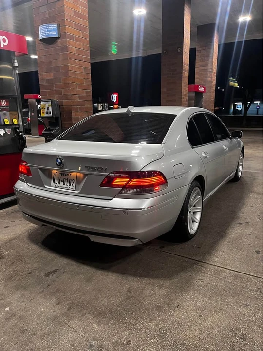 2006 BMW E65/E66 750i & 760i Sedan - Image 3 of 11