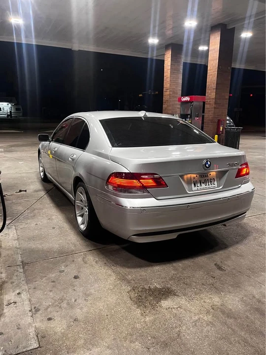 2006 BMW E65/E66 750i & 760i Sedan - Image 2 of 11
