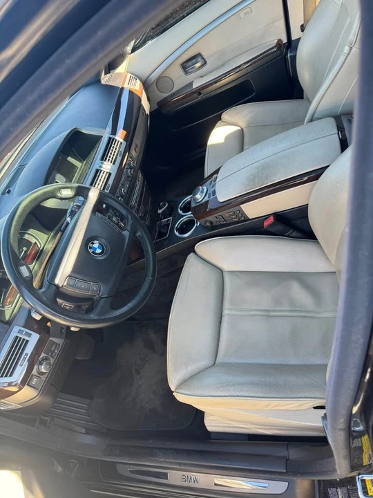 2006 BMW E65/E66 750i & 760i Sedan - Image 7 of 11