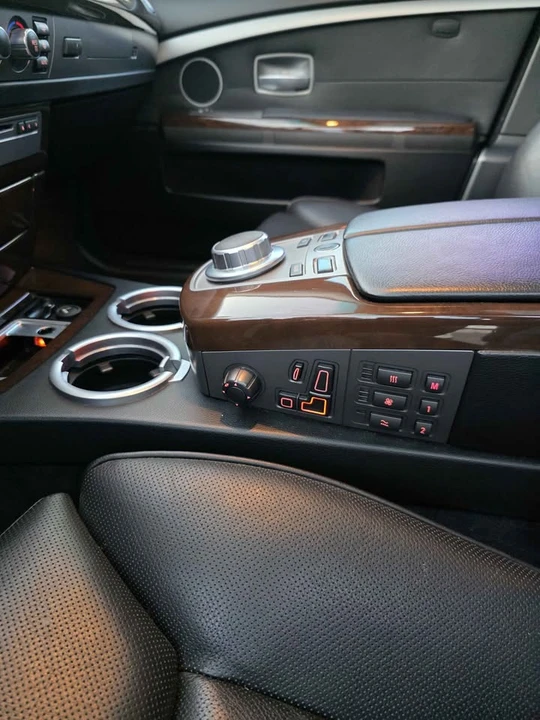 2006 BMW E65/E66 750i & 760i Sedan - Image 9 of 19