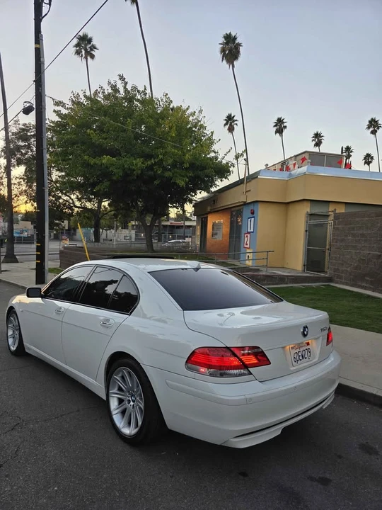 2006 BMW E65/E66 750i & 760i Sedan - Image 3 of 19