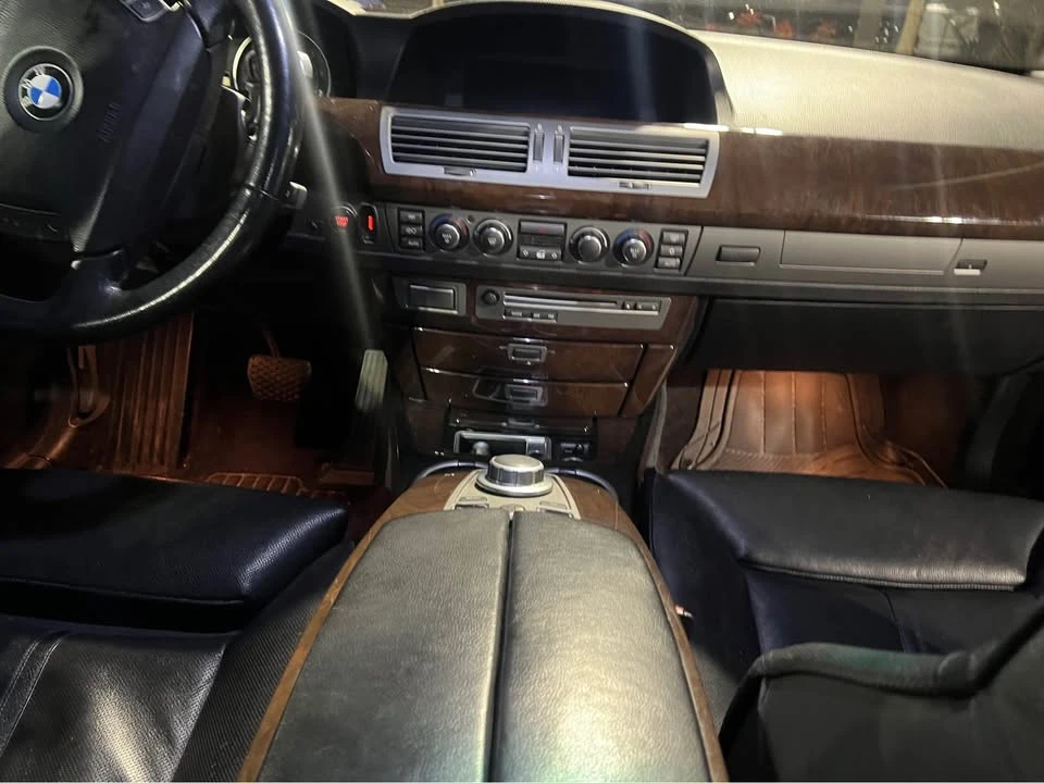 2006 BMW E65/E66 750i & 760i Sedan - Image 7 of 8