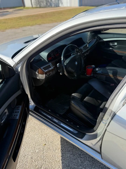 2006 BMW E65/E66 750i & 760i Sedan - Image 9 of 11